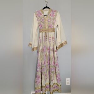 Traditional Middle Eastern Kafftan
